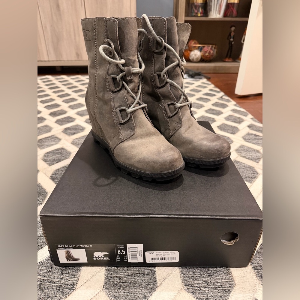 Sorel Women's Joan of the Artic II, size 8.5, color Quarry, lace wedge boots